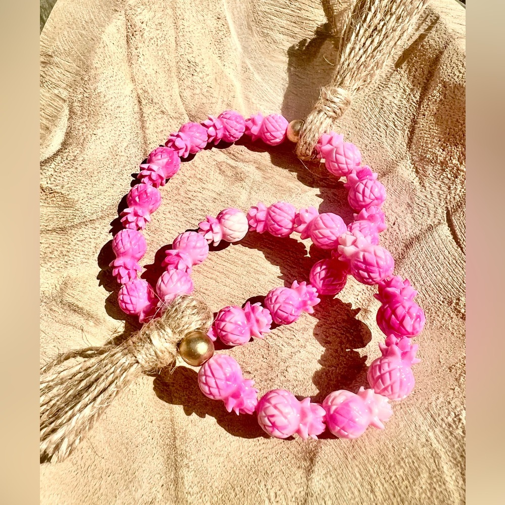 Pink Pineapple beaded bracelet with tassel